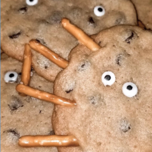 Easy Halloween Spider Cookies