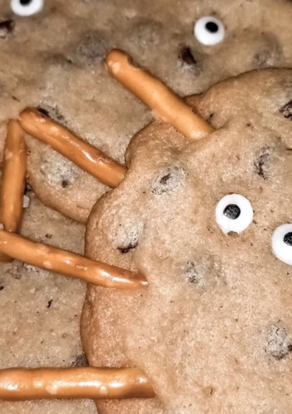 Easy Halloween Spider Cookies