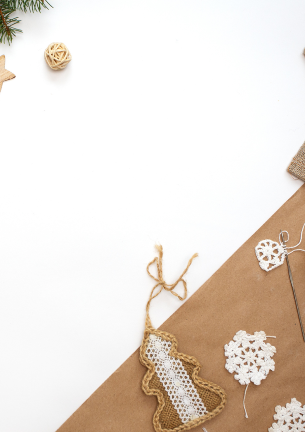 10+ DIY Budget Friendly Christmas Decor For Your Home This Christmas!