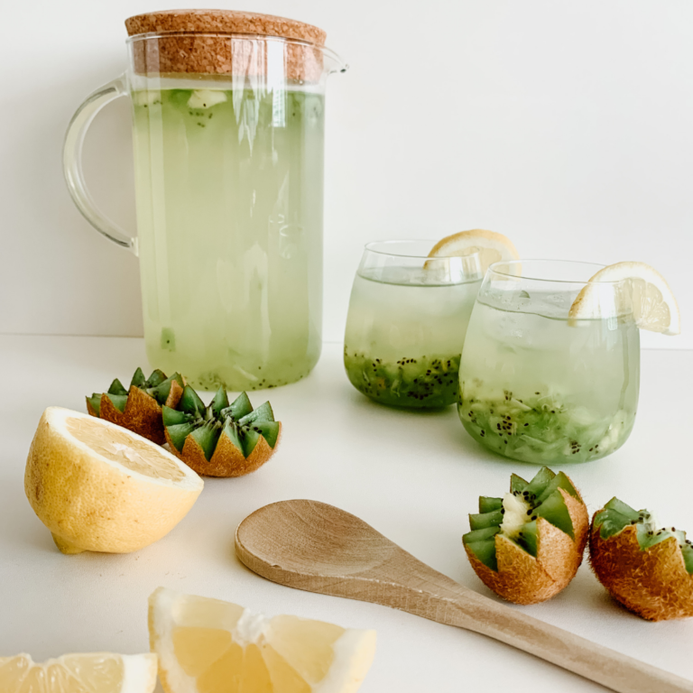 Fresh & Sweet Kiwi Lemonade