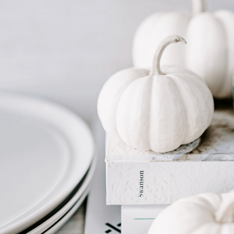 7 Fall Mantel Decor Must-Haves