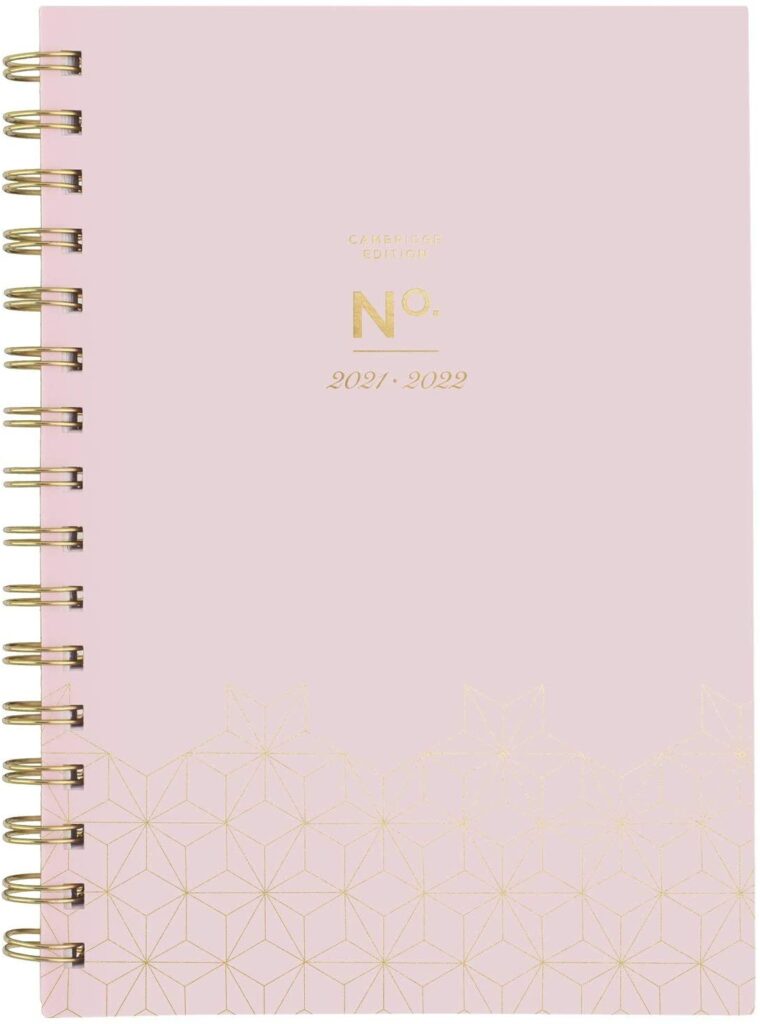 18 Girly Etsy Planners to buy for the New Year - 1
