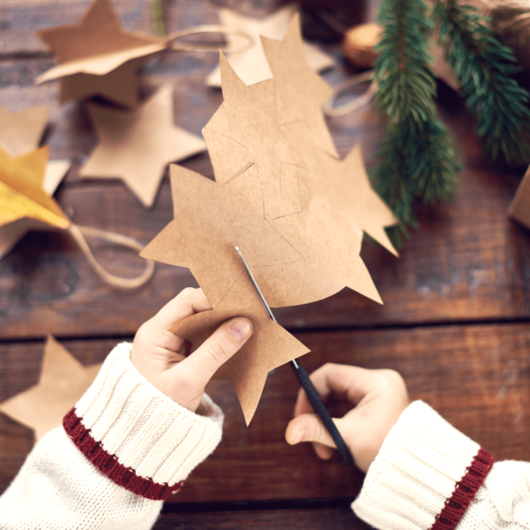 15+ Super Easy Christmas Crafts for Kids