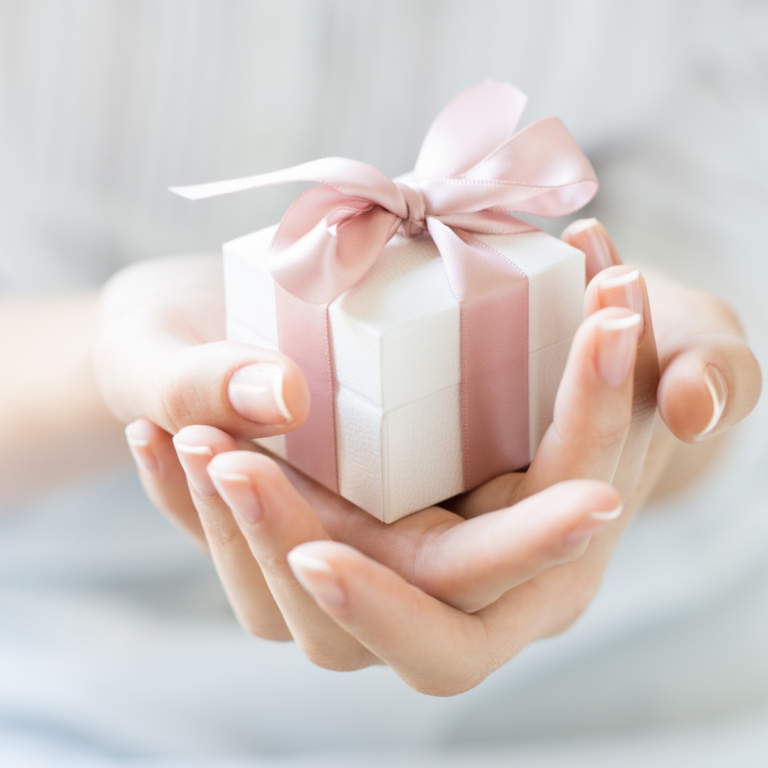 50+ Gorgeous Valentine’s Day Gift Ideas