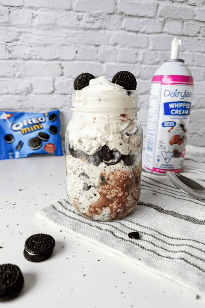 Cookies And Cream Overnight Oats - Lynn Mumbing Mejia - Pin 1
