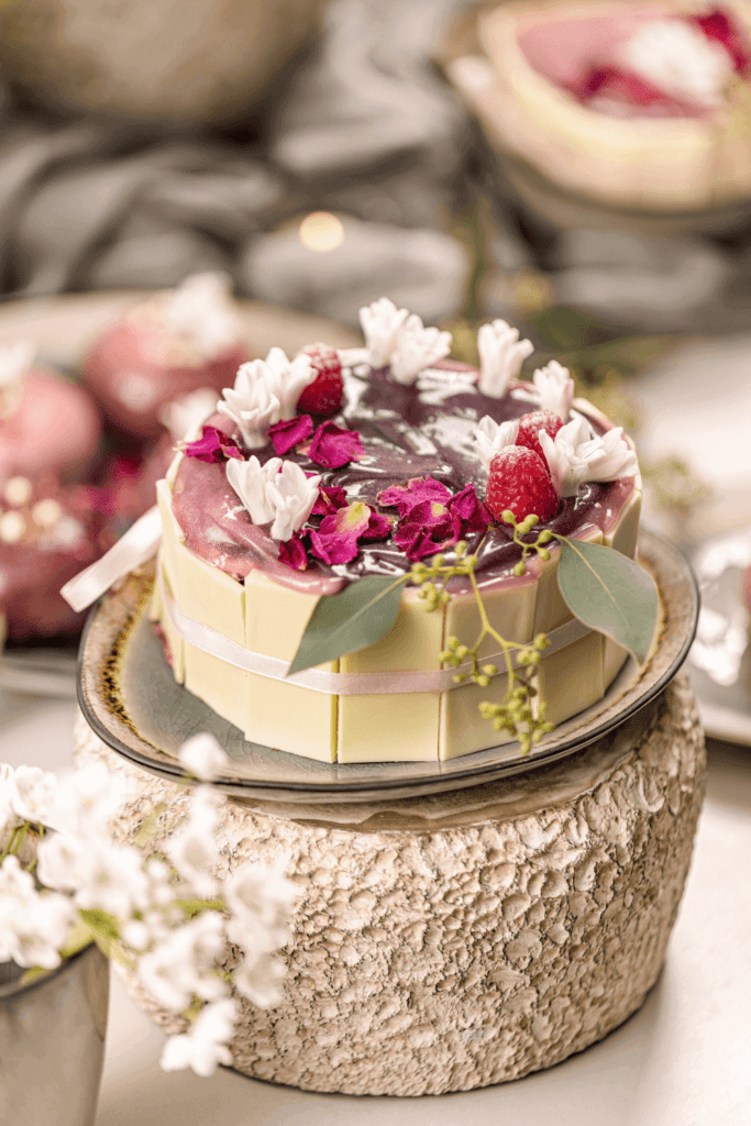 30+ Gorgeous Cake Designs For Mother's Day - Pin 1 - Lynn Mumbing Mejia