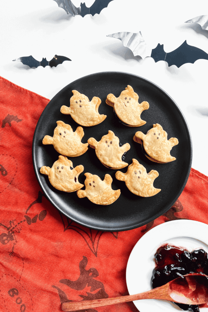Easy Boo-Berry Ghost Hand Pies - Lynn Mumbing Mejia - Blog Pin 1