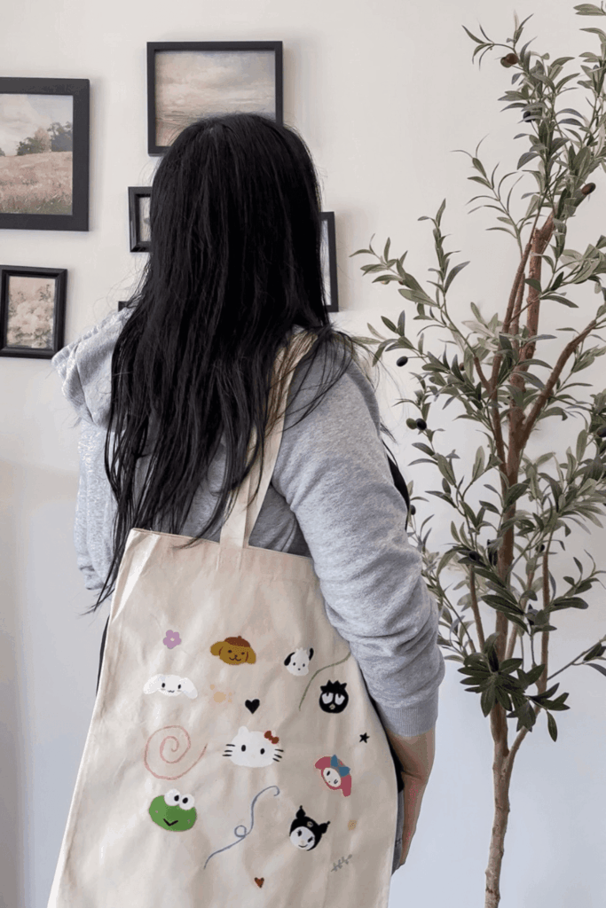 DIY Painted Tote Bags - Featured Pin Image 2 - Lynn Mumbing Mejia