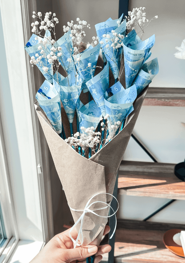 Easy DIY Money Bouquet